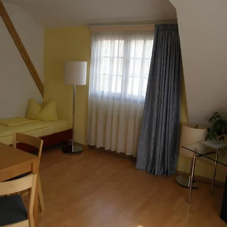 Gasthof Zu Altpieschen 3*