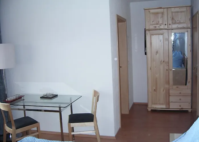 Πανσιόν Zu Altpieschen
